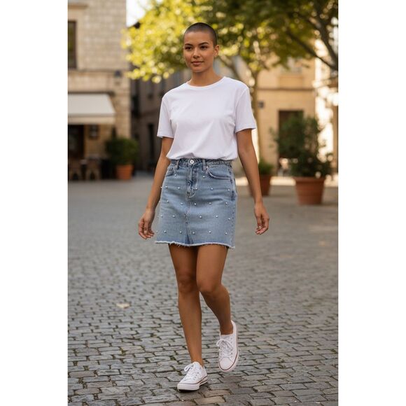 Wild Fable Target Studded Blue Denim Mini Skirt Frayed Hem Women Size S Pockets - Picture 8 of 8